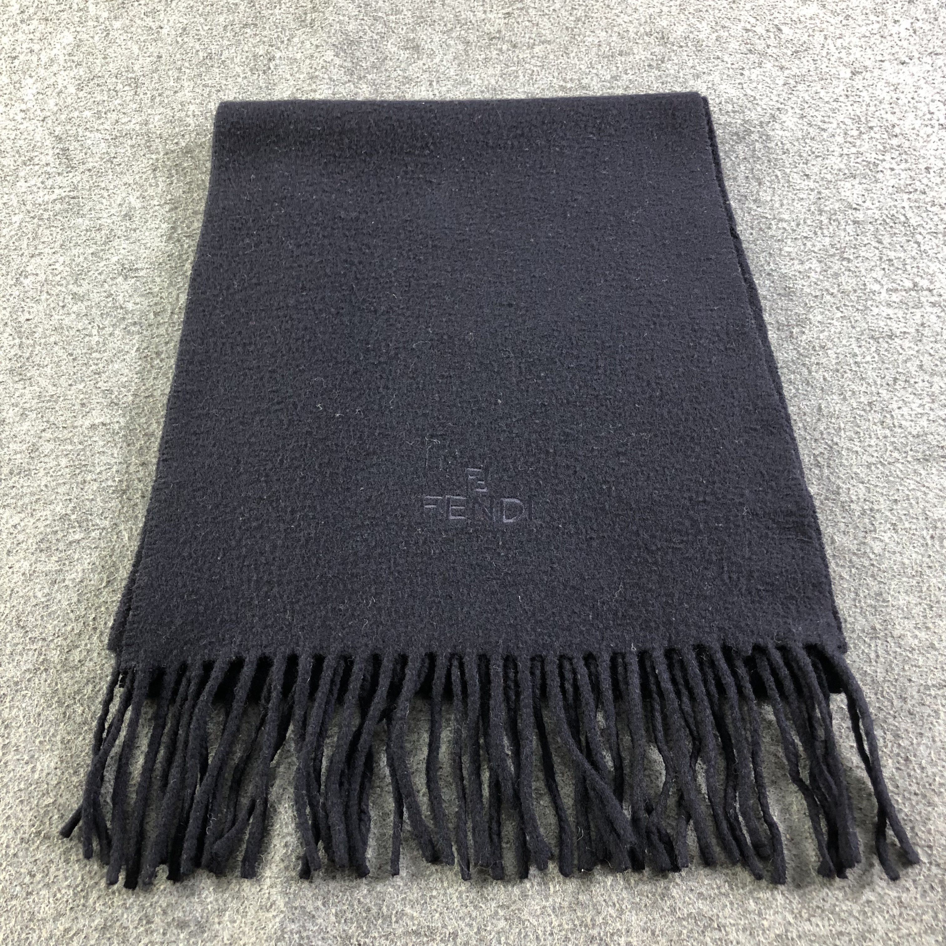 Fendi Fendi Plain Wool Scarf Muffler Neck Wrap V1725 Size ONE SIZE - 2 Thumbnail