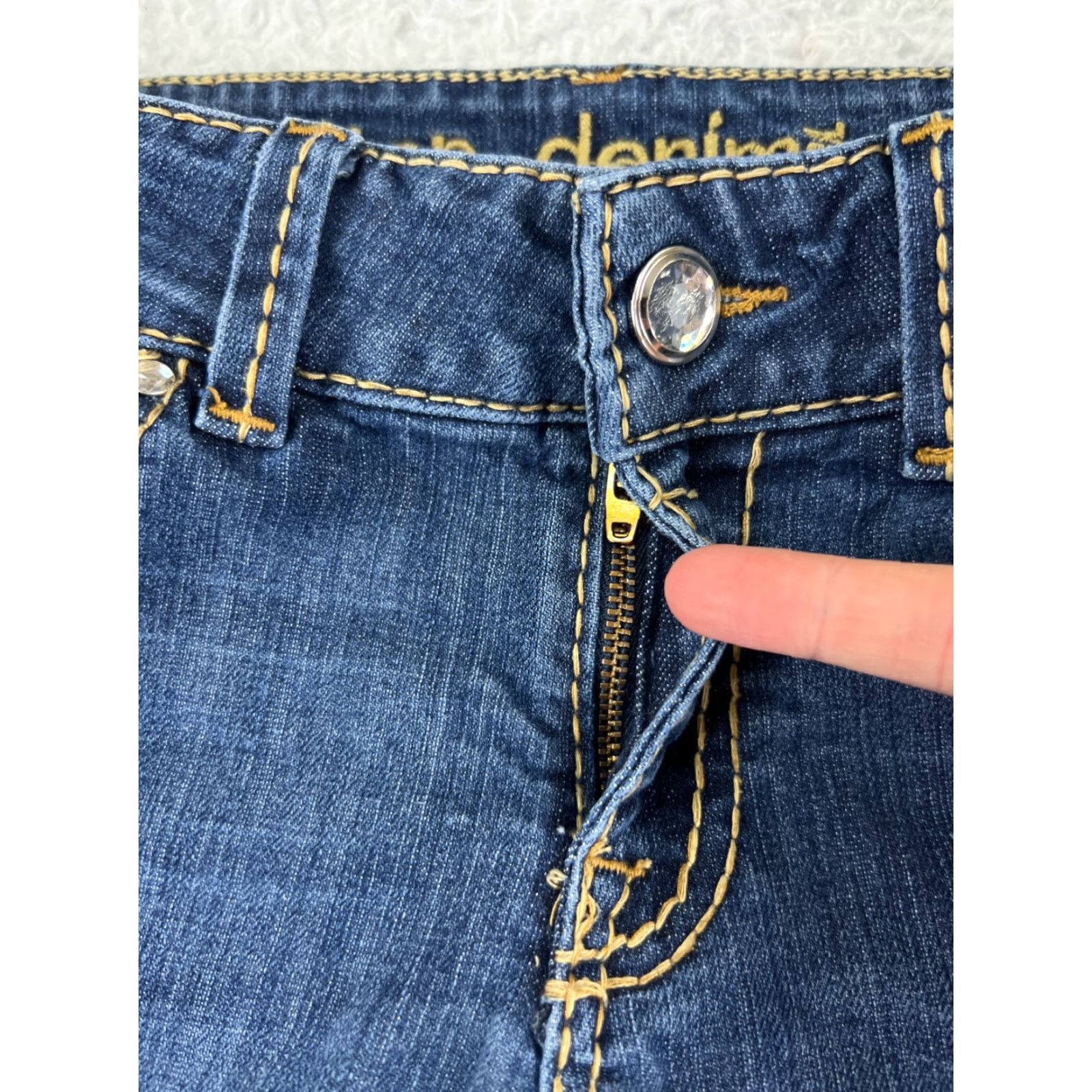 Vintage Ten Denim Jeans Womens Bootcut Low Rise 26x31 Blue Cotton Blend Embroidered Distressed 5-Pocket Denim N/A Size 28" / US 6 / IT 42 - 5 Thumbnail