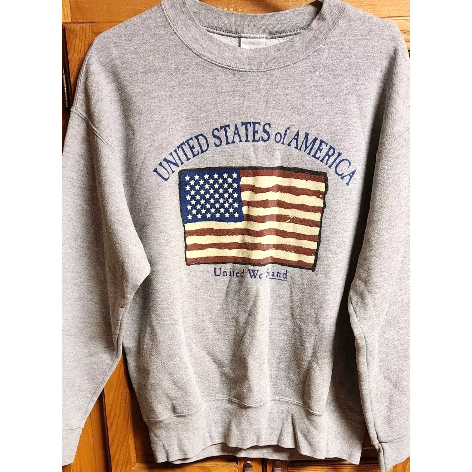Vintage VINTAGE United States Of America Flag United We Stand Sweatshirt Men's M Gray 90s Patriotic Graphic Print Size US M / EU 48-50 / 2 - 3 Thumbnail