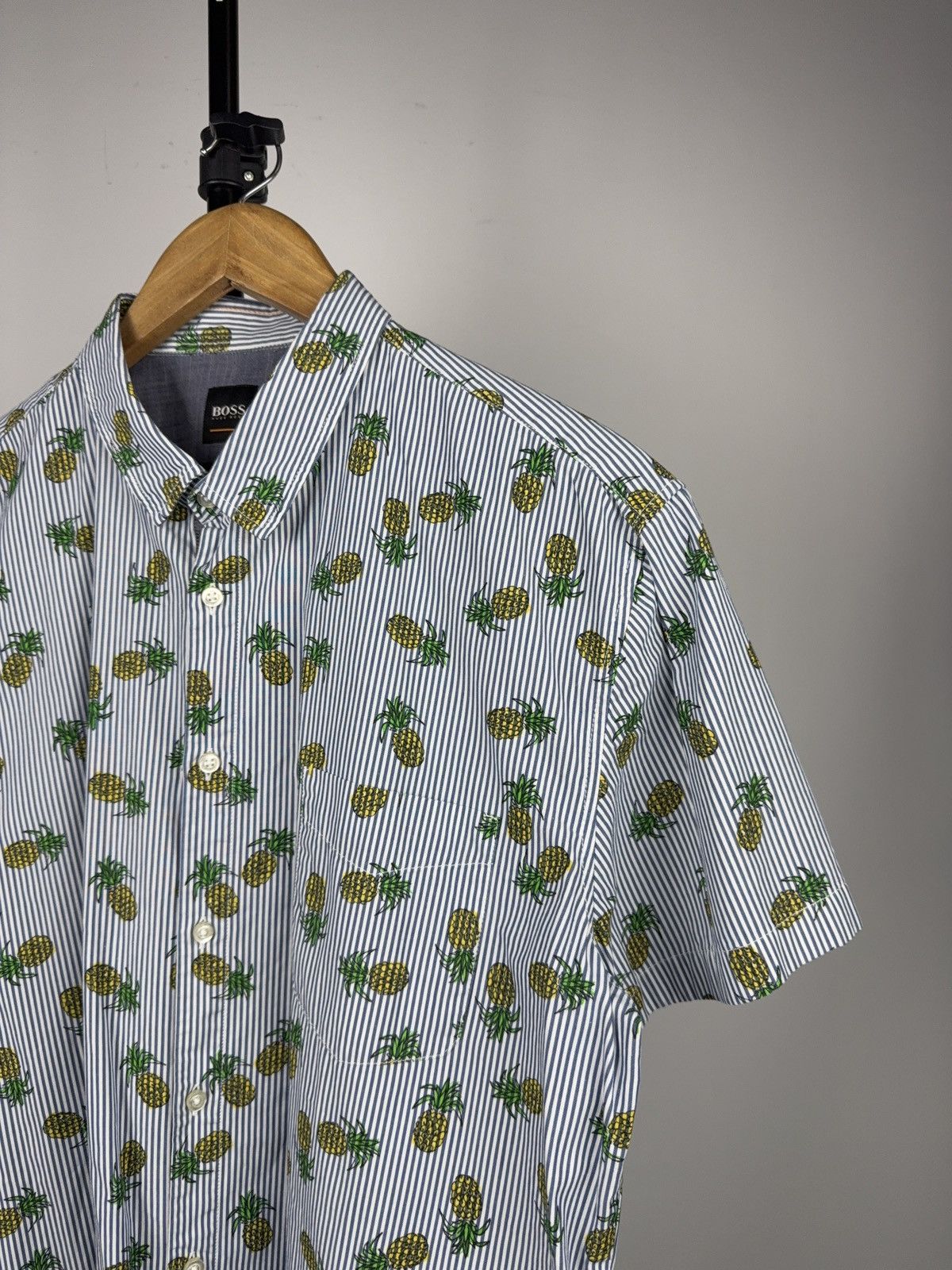 Hugo Boss Luxury 00s BOSS Hugo Boss Pineapple Stripe Shirt XL Slim Size US L / EU 52-54 / 3 - 2 Thumbnail