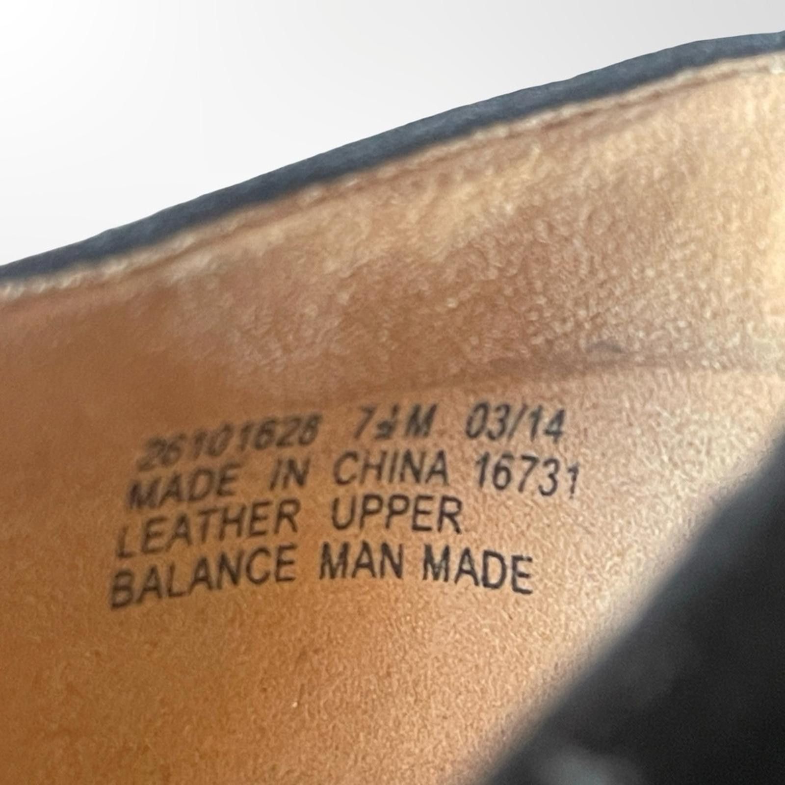 Clarks Clark's Artisan Women's Black Suede Mid-Heel Pumps size 7.5 Size US 7.5 / IT 37.5 - 7 Thumbnail