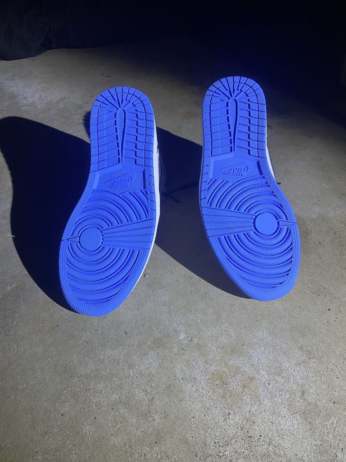 Jordan Brand × Nike Jordan 1 University Blue Size US 9.5 / EU 42-43 - 3 Thumbnail