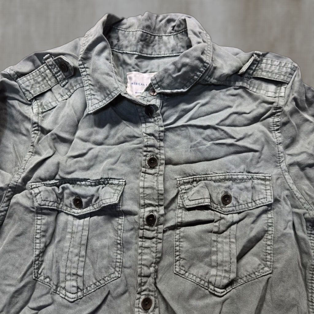 American Eagle Outfitters American Eagle Outfitters Shirt Denim 100% Cotton Green XS Button-Up Womens Size XS / US 0-2 / IT 36-38 - 1 Thumbnail