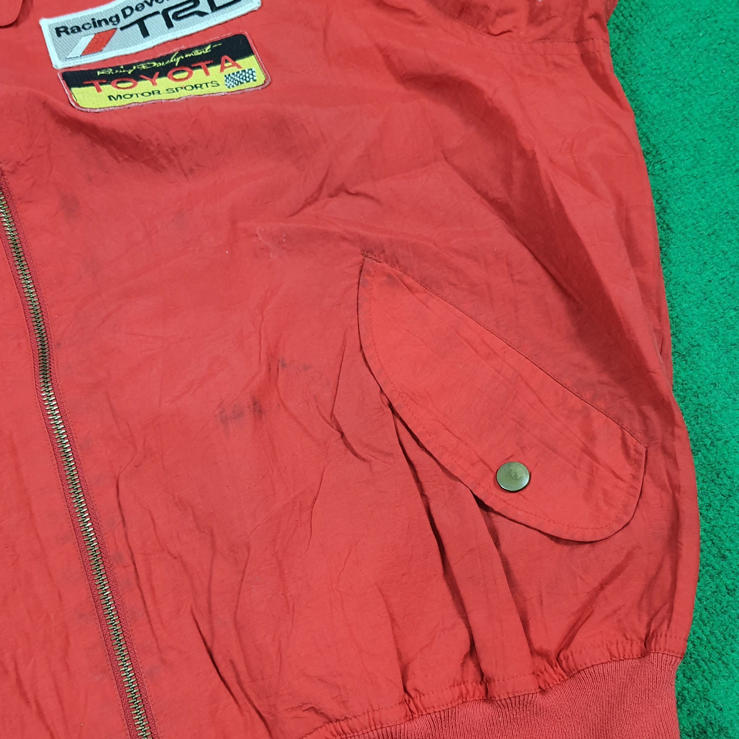 Japanese Brand Vintage 90s Toyota TRD Racing Jacket Red Bomber C300N2 Size US L / EU 52-54 / 3 - 14 Thumbnail
