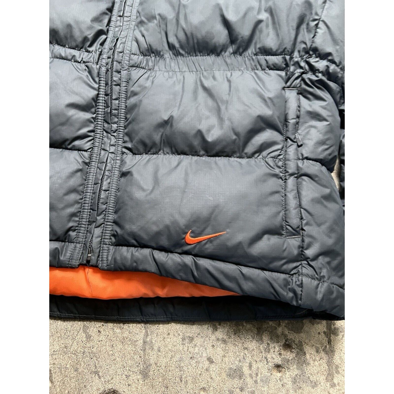 Nike 2009 Nike SF Giants Puffer Down Jacket, Black/Orange Women’s Size S / US 4 / IT 40 - 5 Thumbnail
