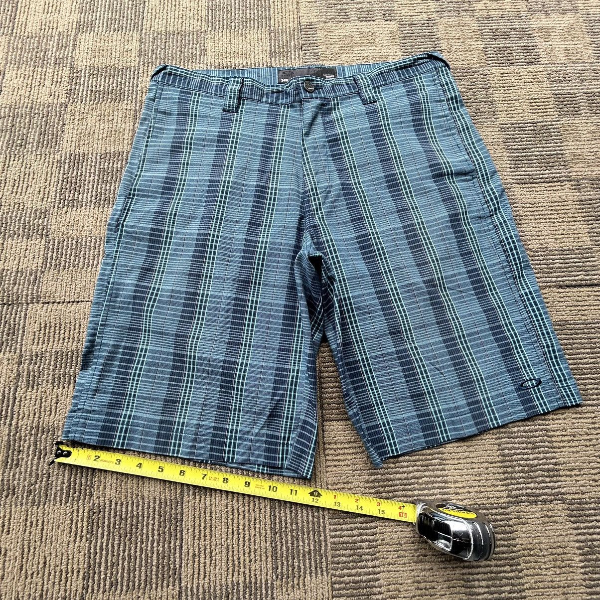 Oakley Oakley Blue Plaid Chino Shorts Size US 34 / EU 50 - 6 Thumbnail