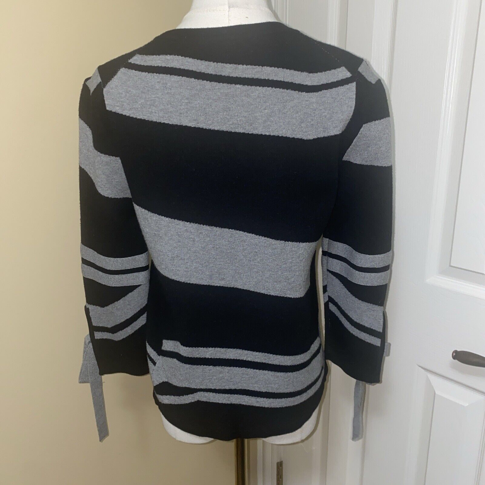Other RHIÉ Striped Sweater Medium Black Gray Size M / US 6-8 / IT 42-44 - 5 Thumbnail
