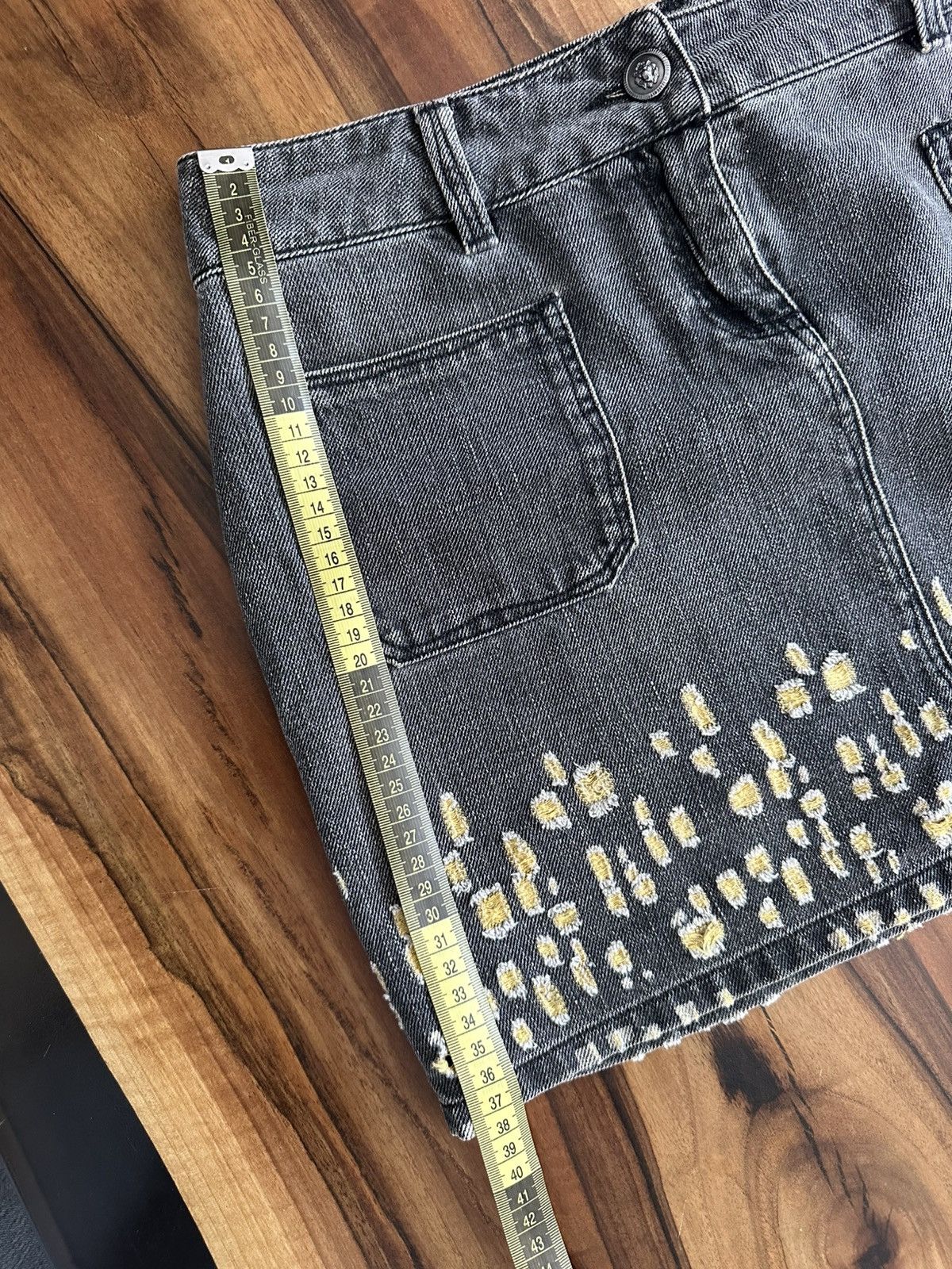 Chanel Chanel S/S 2004 Distressed Mini Skirt Size 27" / US 4 / IT 40 - 14 Thumbnail