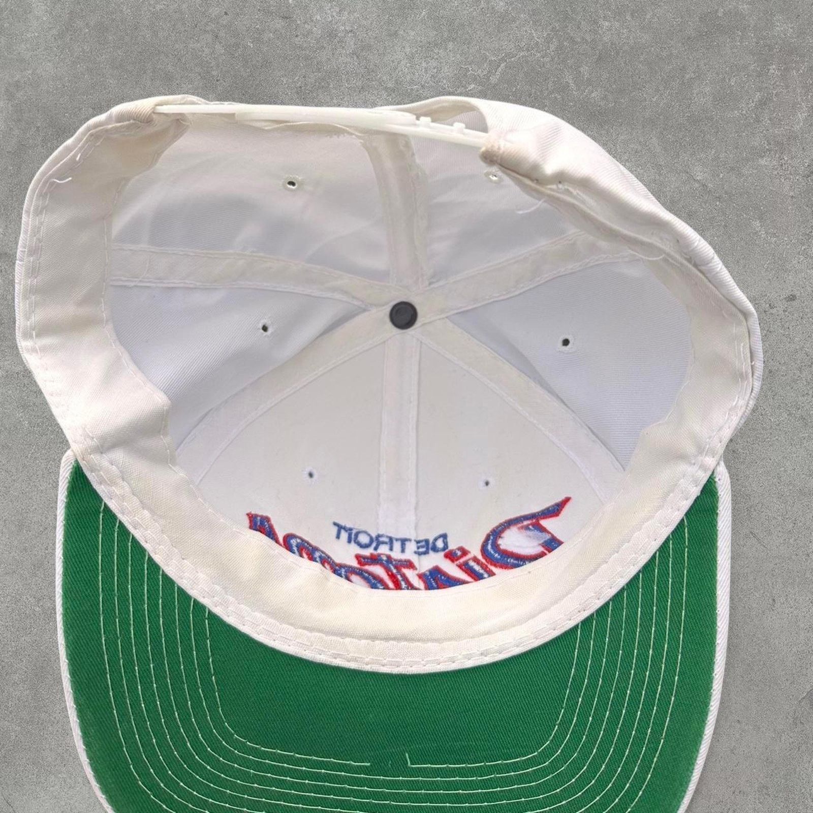 Sports Specialties × Vintage Vintage Detroit Pistons Script SnapBack Hat Size ONE SIZE - 6 Thumbnail