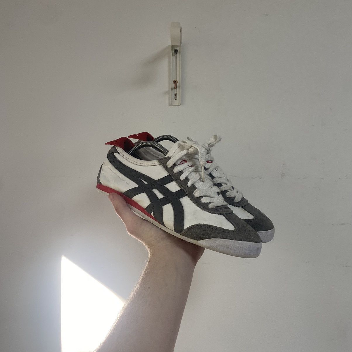 Asics Vintage Asics Onitsuka Tiger Leather sneakers Size US 9 / EU 42 - 1 Thumbnail