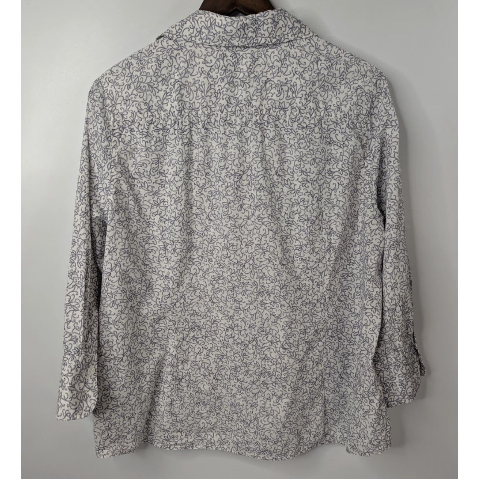 Coldwater Creek Coldwater Creek Blouse Womens XL Floral White 3/4 Sleeve V-Neck Button Cotton Size XL / US 12-14 / IT 48-50 - 4 Thumbnail