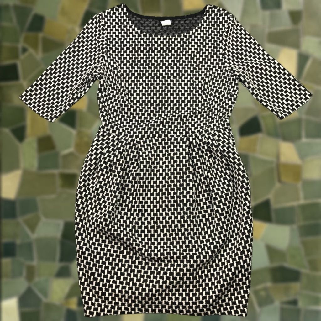 Venus Venus Dress Womens Geometric Pockets Half Sleeve Knee Length Black White XS S M L Size S / US 4 / IT 40 - 1 Thumbnail