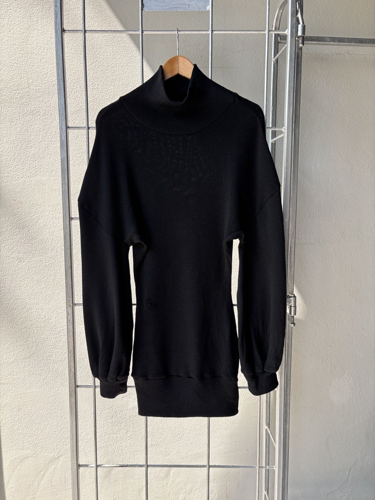 Yohji Yamamoto Yohji Yamamoto 1998 A/W Bishop Sleeves Black Sweater. Size ONE SIZE - 11 Thumbnail
