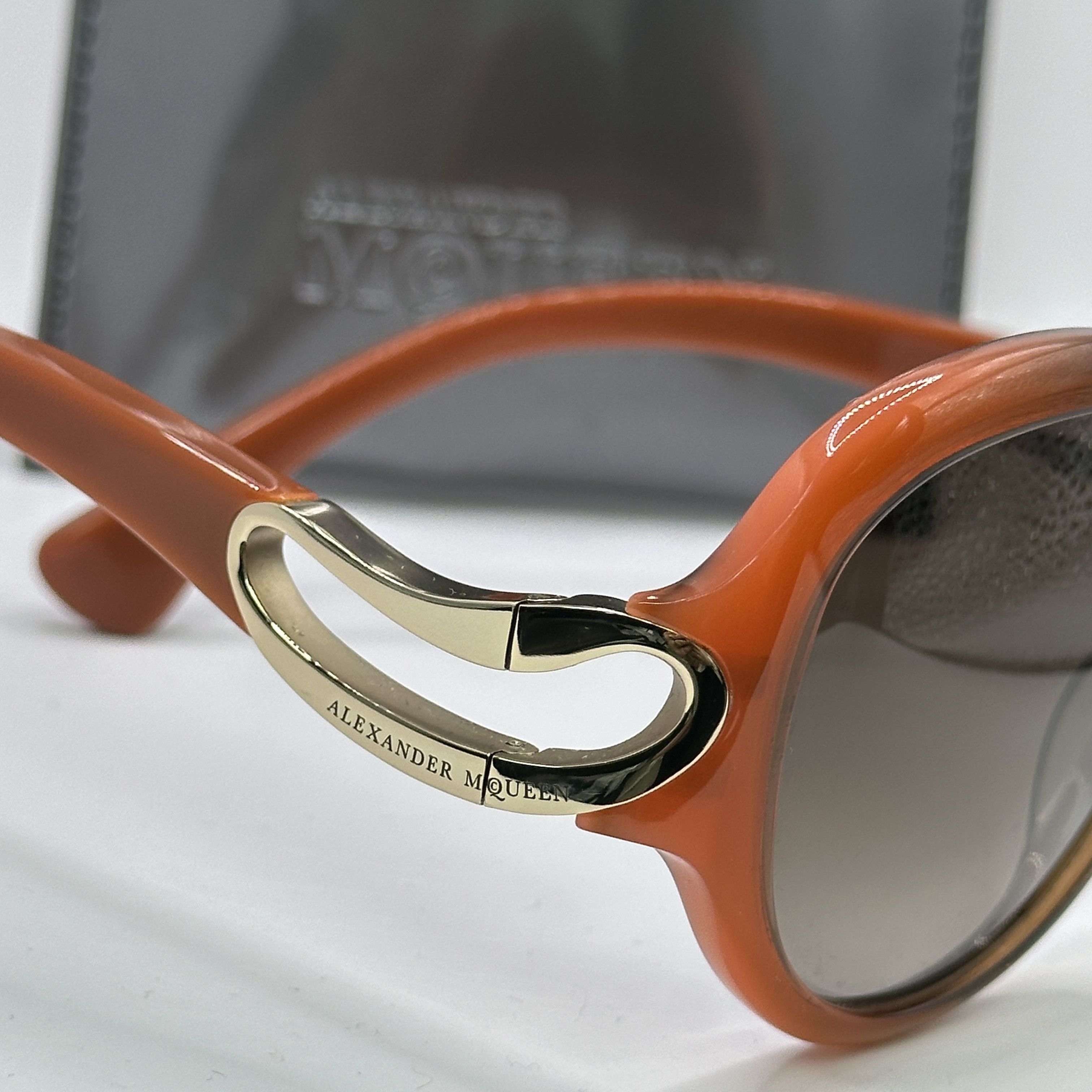 Alexander McQueen × Vintage Vintage Y2K Alexander McQueen Oversize Oval Gradient Size ONE SIZE - 2 Thumbnail