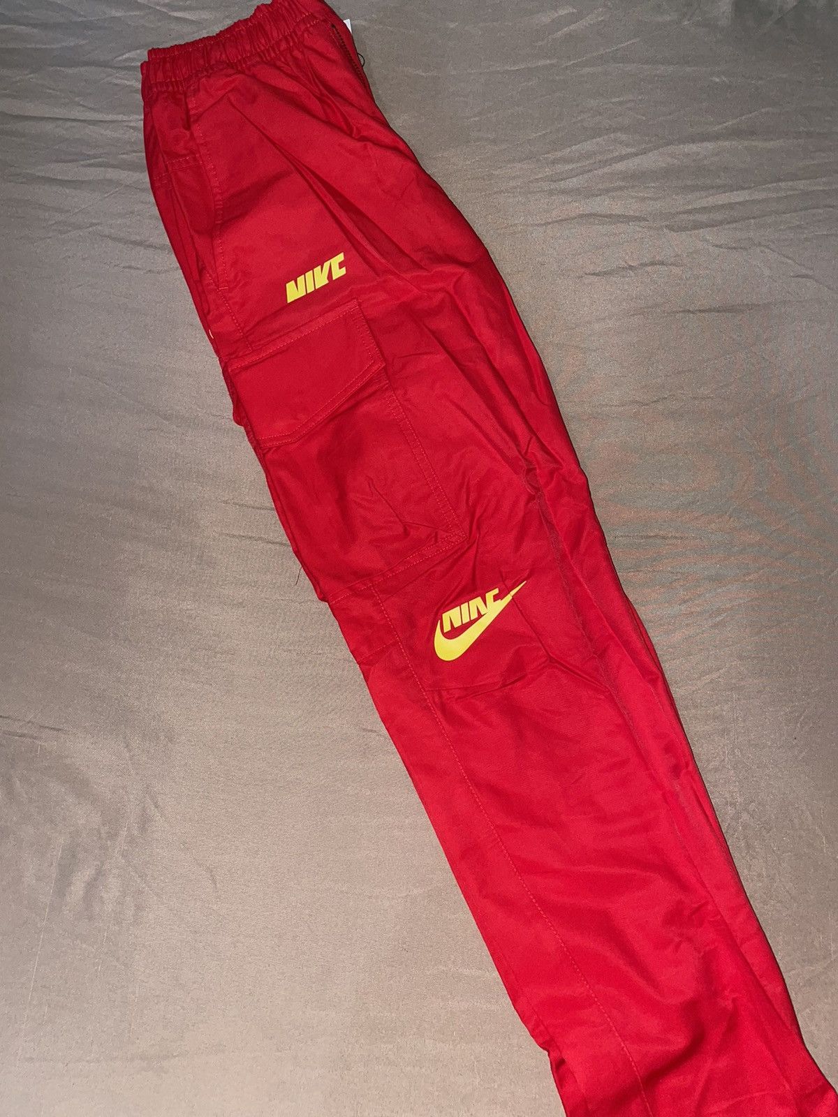 Nike Nike men’s sportswear essentials cargo pants Size US 26 / EU 42 - 5 Thumbnail