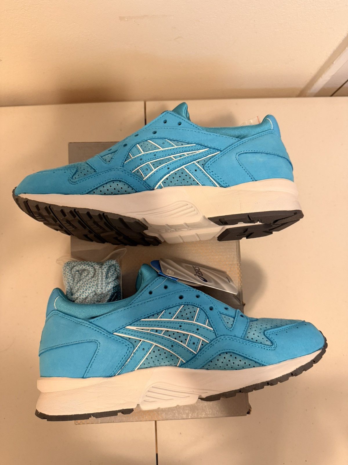 Asics × Ronnie Fieg Ronnie Fieg X Asics Gel-Lyte V Cove Size 8.5 M Size US 8.5 / EU 41-42 - 2 Thumbnail