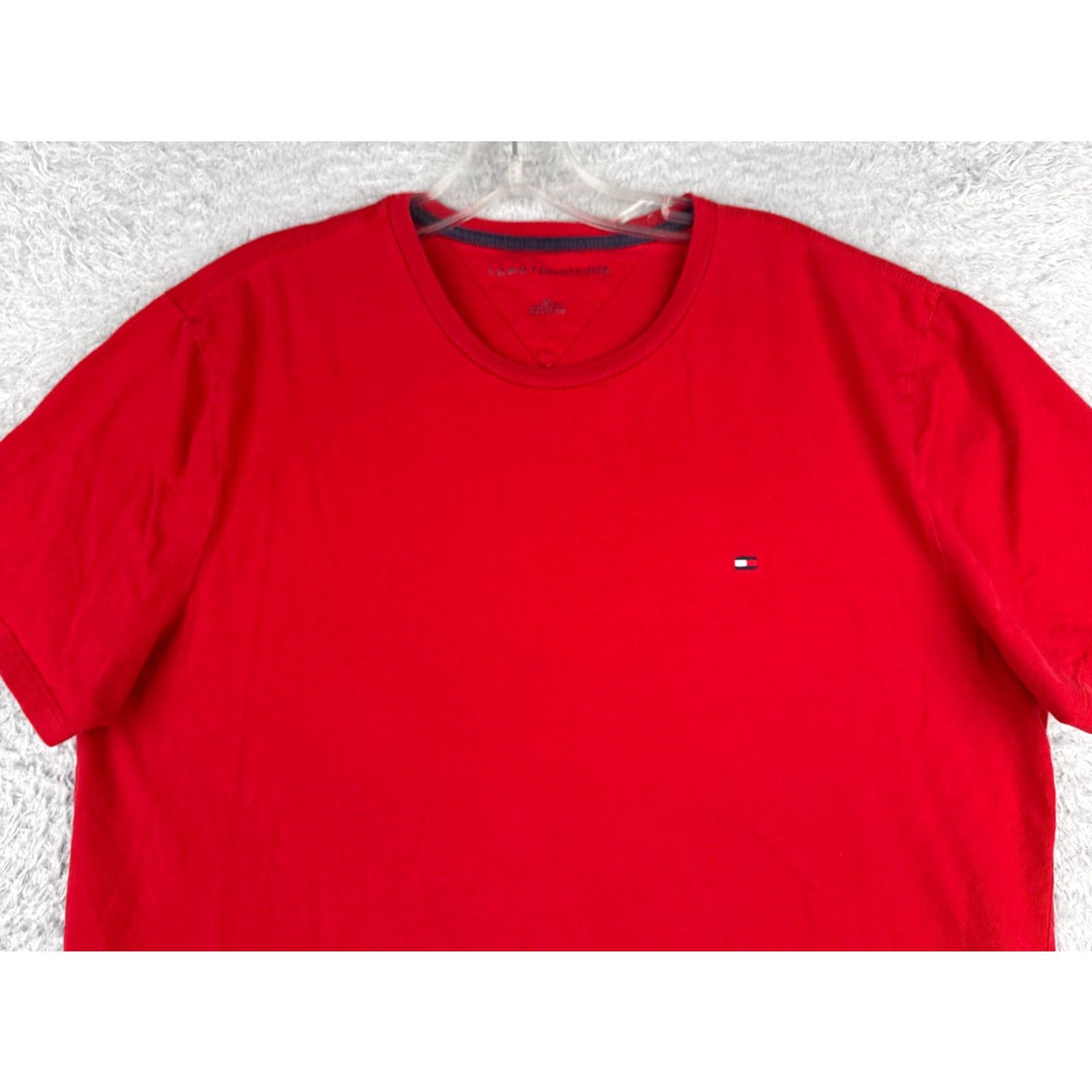 Tommy Hilfiger Tommy Hilfiger Shirt Adult Large Red Short Sleeve Crew Neck 100% Cotton Size US L / EU 52-54 / 3 - 4 Thumbnail