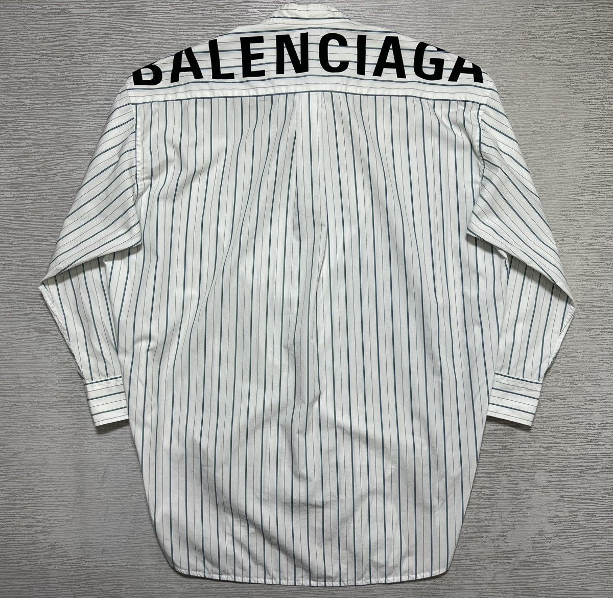 Balenciaga Balenciaga - Back Logo Bow Tie Stripe Longsleeve Shirt Size XXS / US 00 / IT 34 - 1 Thumbnail