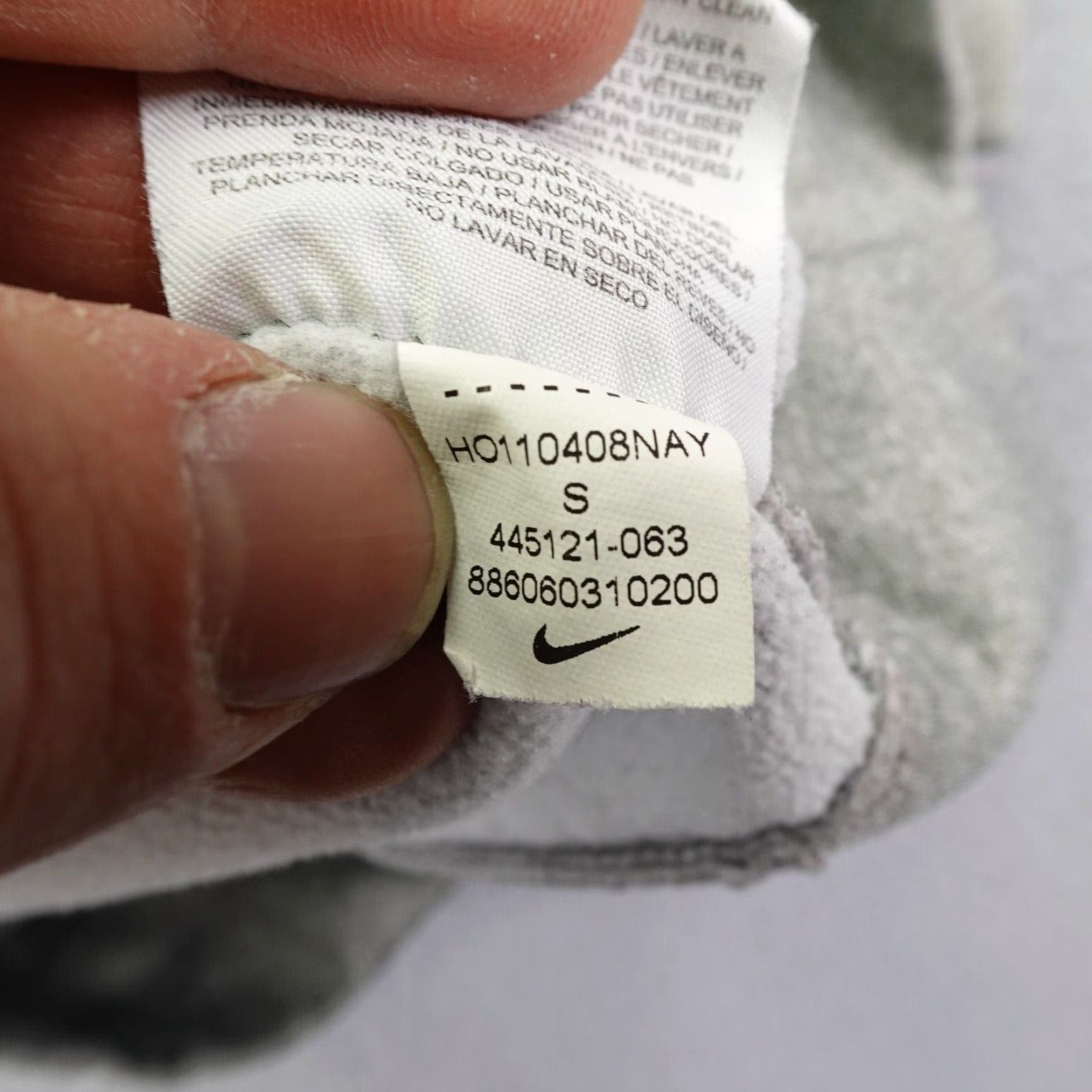 Nike Nike Hoodie Mens Small Gray Therma Fit Pullover Sweatshirt Logo Size US S / EU 44-46 / 1 - 7 Thumbnail
