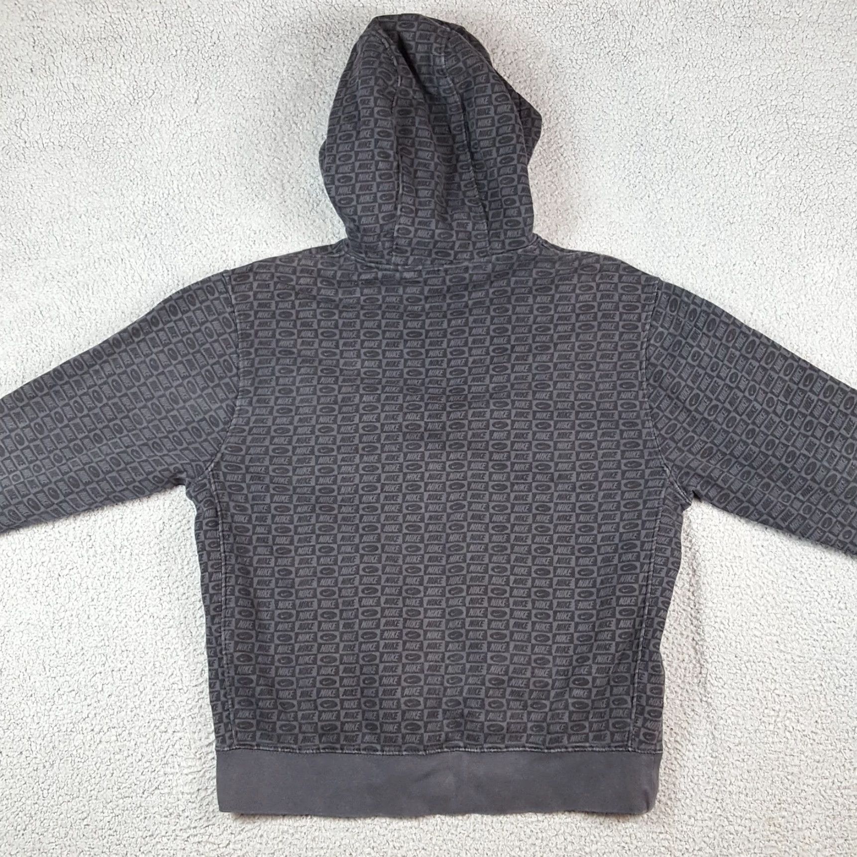 Nike VINTAGE Nike All Over Print AOP Swoosh Logo Gray Size M Pullover Sweatshirt Hoodie Crewneck Men Nike Sportswear Size US M / EU 48-50 / 2 - 5 Thumbnail