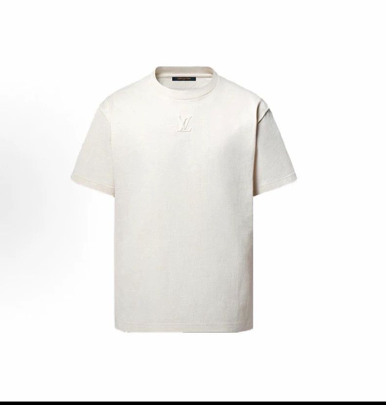Louis Vuitton louis vuitton Logo Embossed Crew Neck Short Sleeve Size US L / EU 52-54 / 3 - 1 Thumbnail