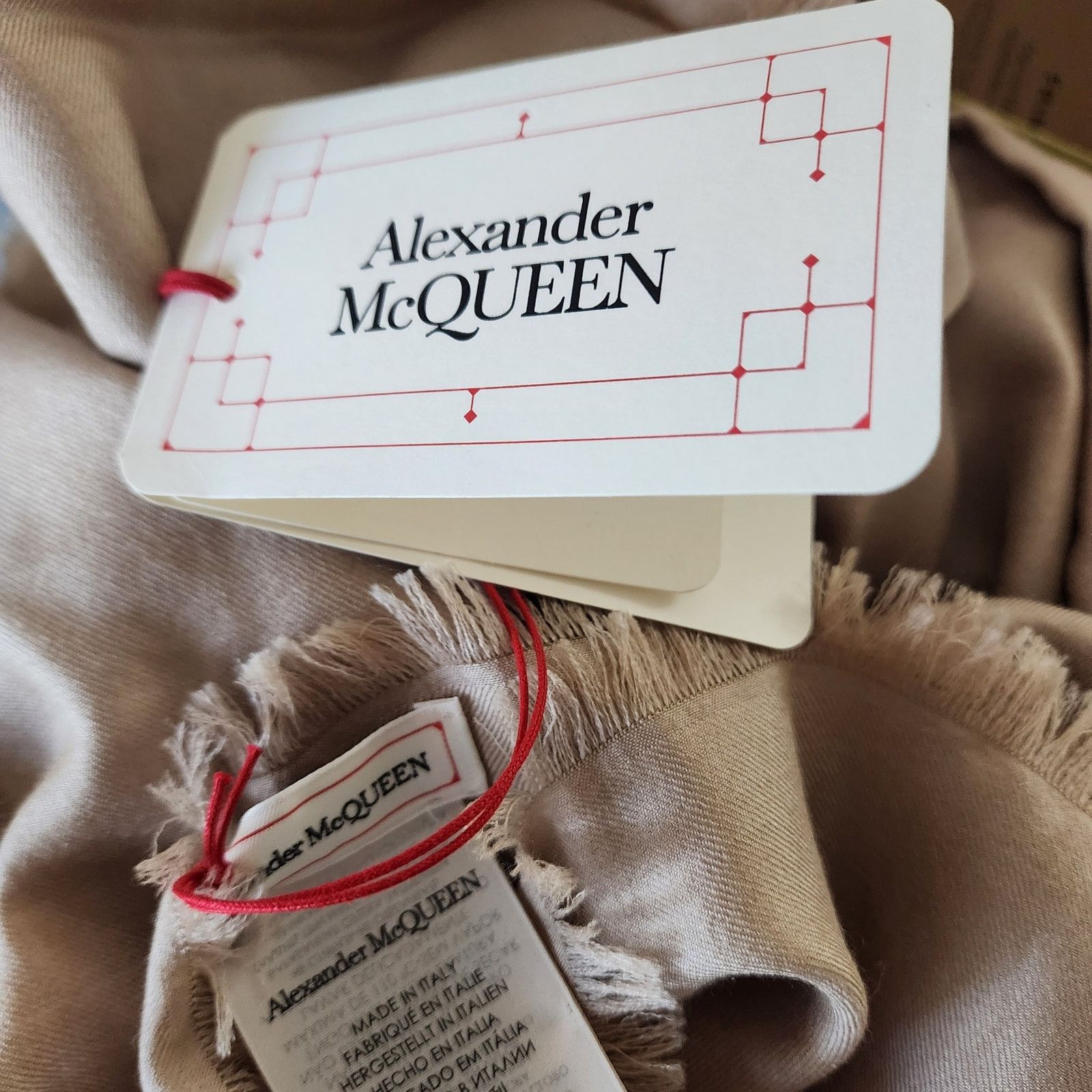 Alexander McQueen New Alexander mcqueen tan wool/silk scarf Size ONE SIZE - 5 Thumbnail
