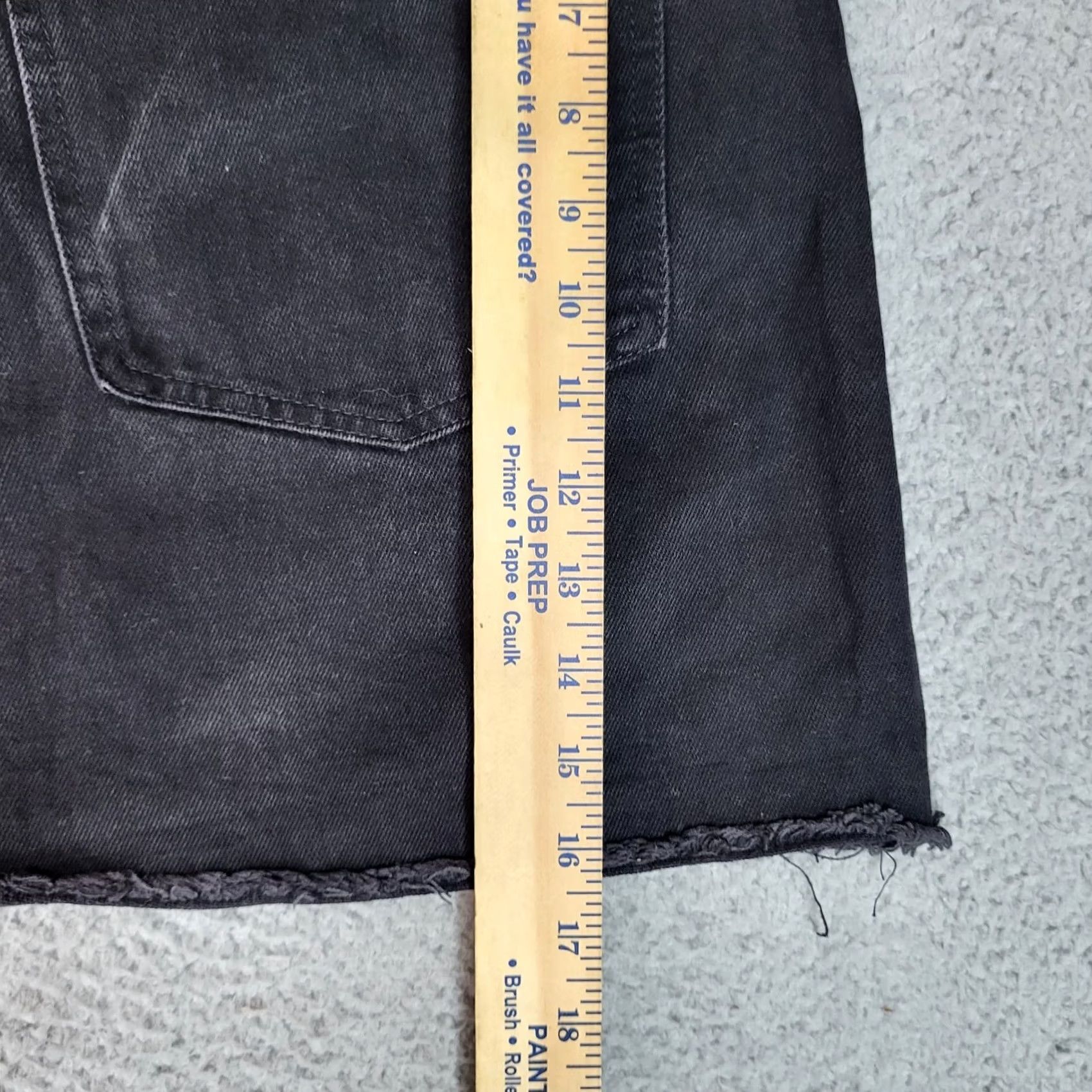 Madewell Madewell Skirt Women's black mini Denim 31 Size 31 Button Early 2000s style 31 Womens Size 24" / US 00 / IT 34 - 5 Thumbnail