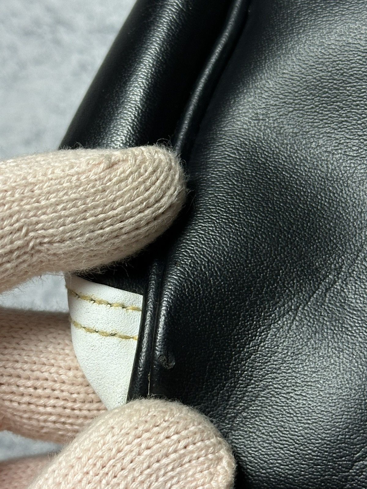 Nike Vintage Nike 90s Leather Hand Bag Size ONE SIZE - 16 Thumbnail