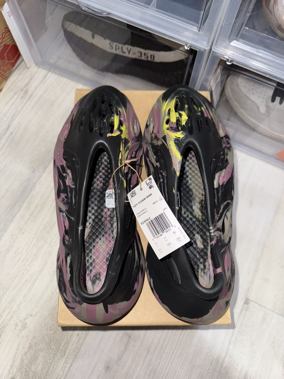 Adidas × Kanye West Adidas Yeezy Foam Runner Mx Carbon Size US 11 / EU 44 - 6 Thumbnail