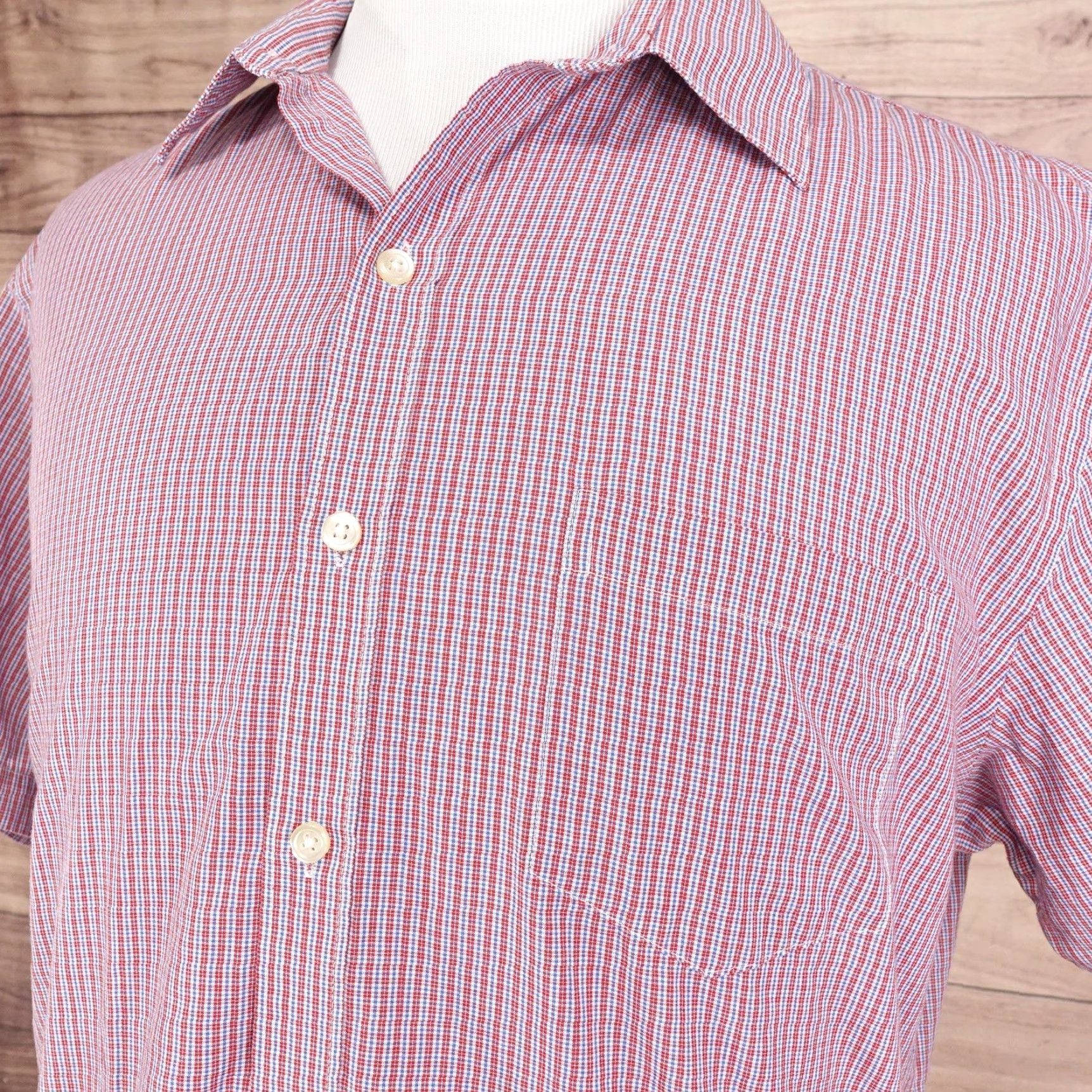 Van Heusen Van Heusen Shirt Mens XL Red Blue Checkered Classic Fit Short Sleeve Button Up Size US XL / EU 56 / 4 - 2 Thumbnail