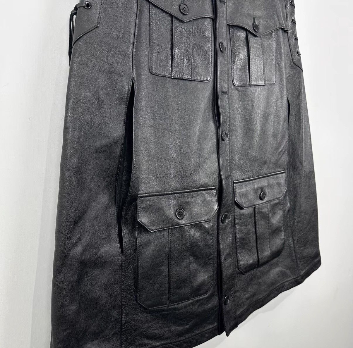 Saint Laurent Paris Saint Laurent Sleeveless Lambskin Leather Jacket J42 Size US XS / EU 42 / 0 - 4 Thumbnail