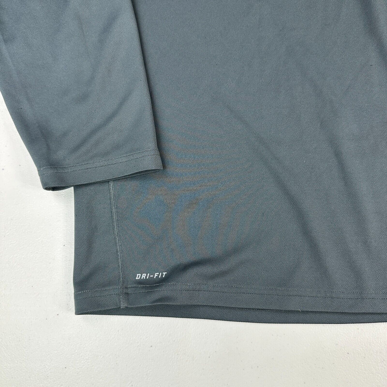 Nike Nike Tennis Long Sleeve 1/4 Zip XXL Pullover Running Size US XXL / EU 58 / 5 - 2 Thumbnail