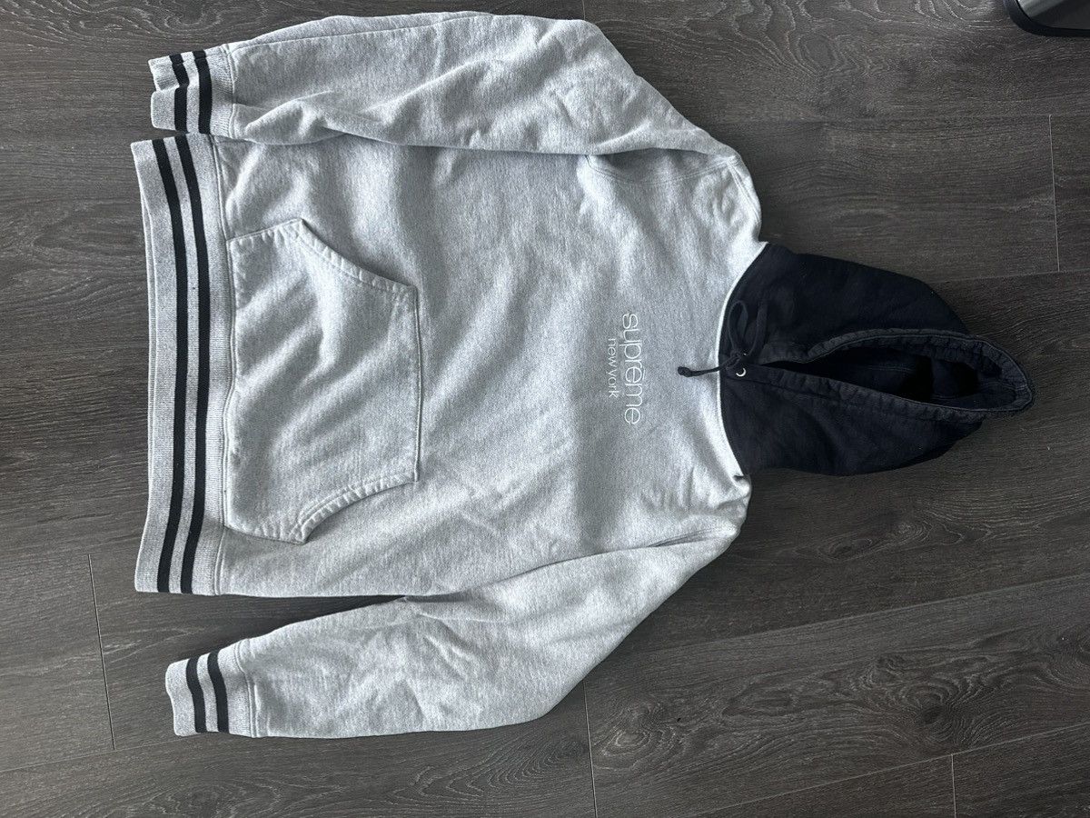 Supreme Two-tone Supreme Logo Hoodie Size US S / EU 44-46 / 1 - 1 Thumbnail