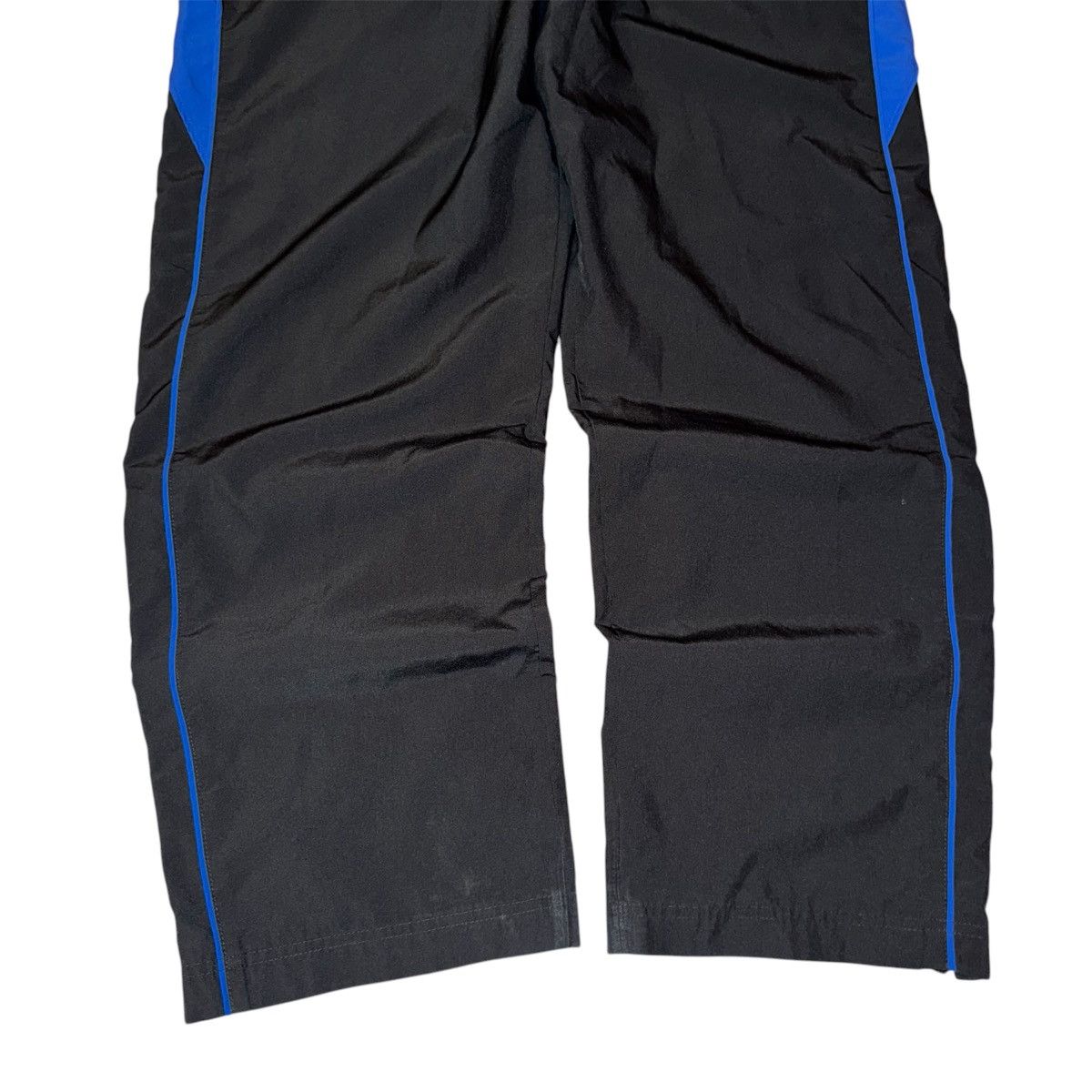 Nike BAGGY Y2K NIKE ATHLETIC BLACK/BLUE NYLON TRACK PANTS Size US 34 / EU 50 - 3 Thumbnail