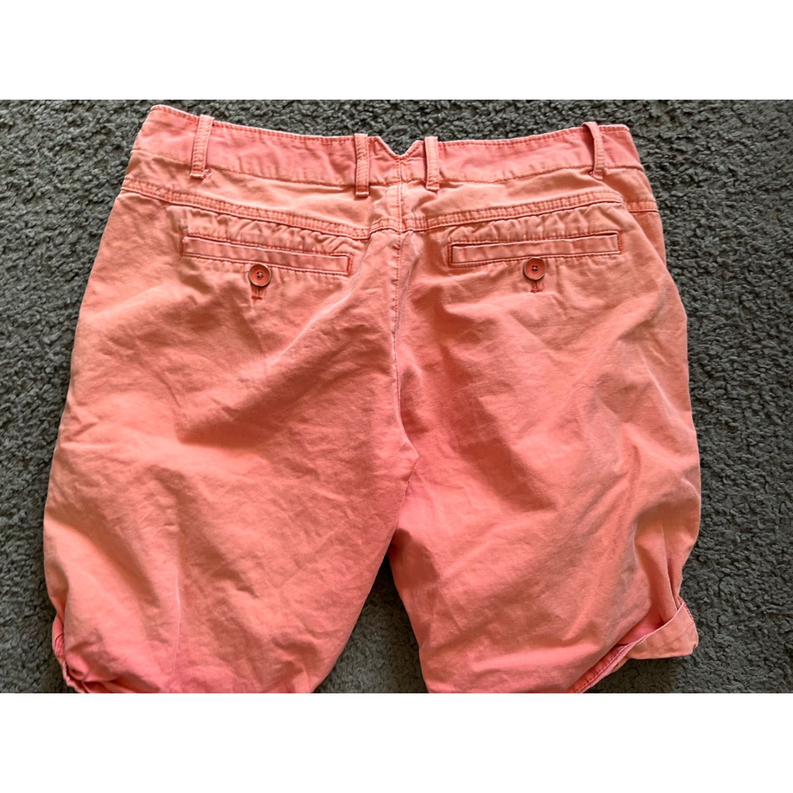 Gap GAP Women's Solid Pink Salmon Cuff Shorts Size 6 6" Inseam Cotton Blend Pockets Size 28" / US 6 / IT 42 - 2 Thumbnail