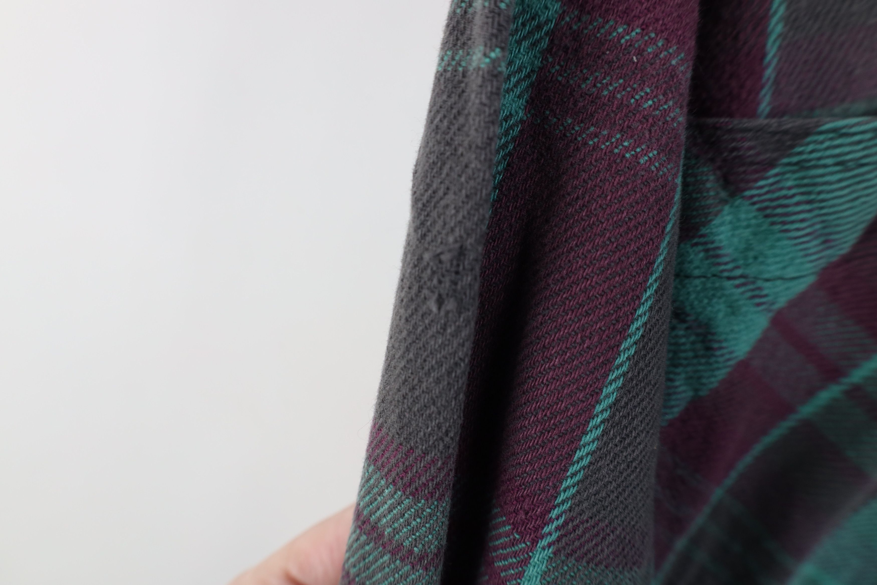 Vintage Vintage 70s Streetwear Heavy Flannel Button Shirt Plaid USA Size US L / EU 52-54 / 3 - 8 Thumbnail