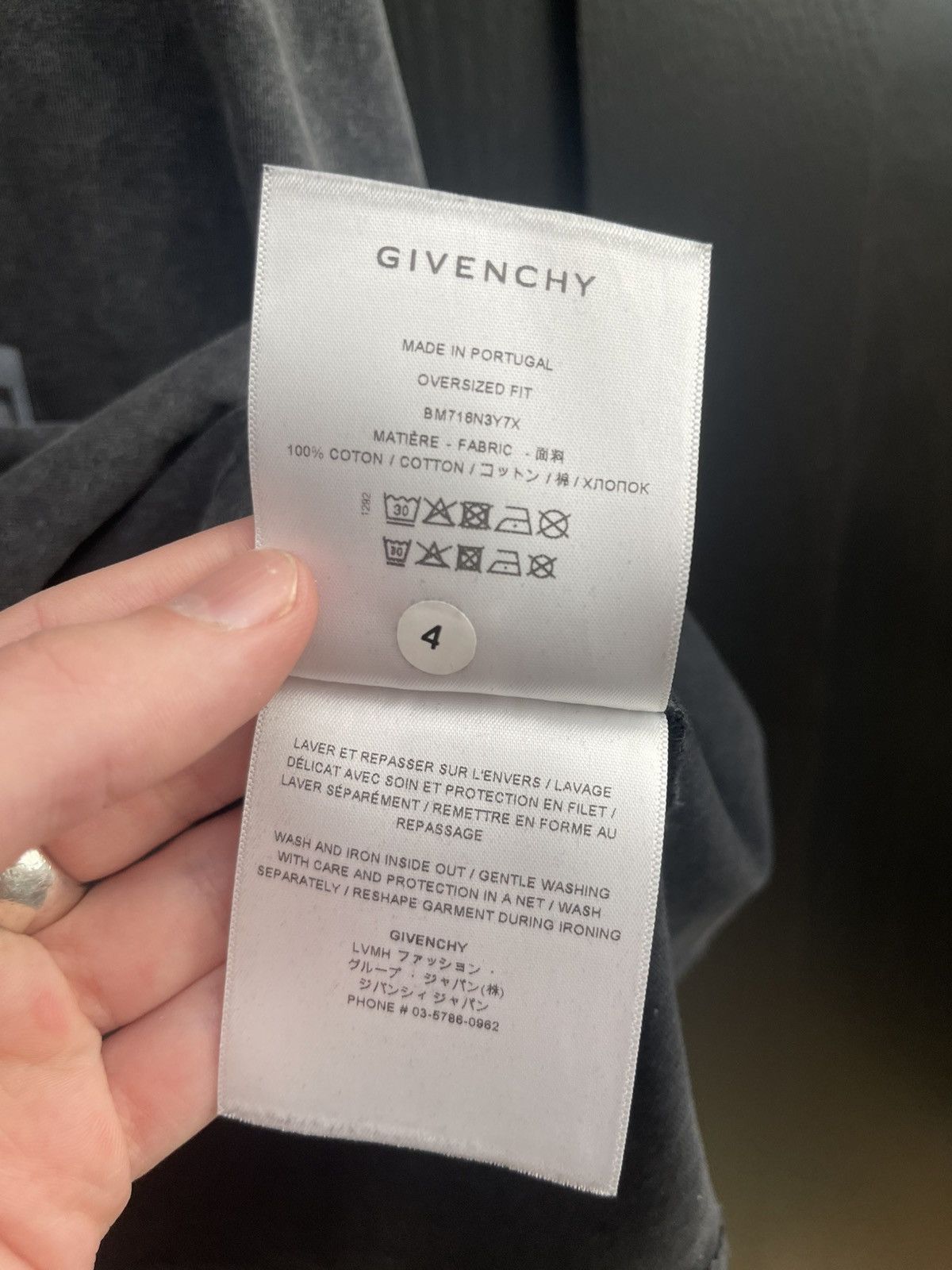 Givenchy Embroidered Logo T Shirt Size US M / EU 48-50 / 2 - 6 Thumbnail
