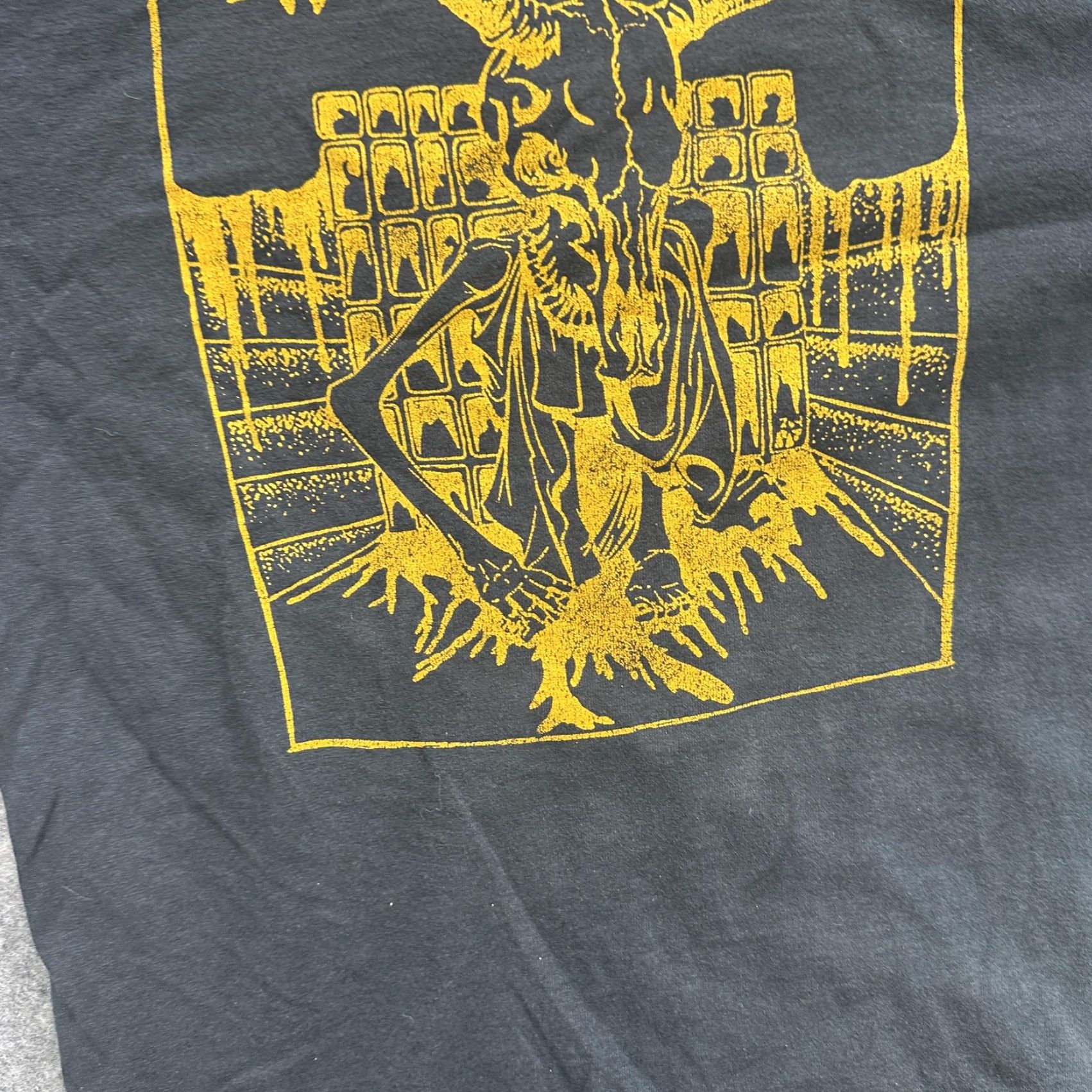 Fruit Of The Loom VINTAGE Cattle Decapitation Shirt Mens S Black Graphic Tee 2000s Size US S / EU 44-46 / 1 - 5 Thumbnail