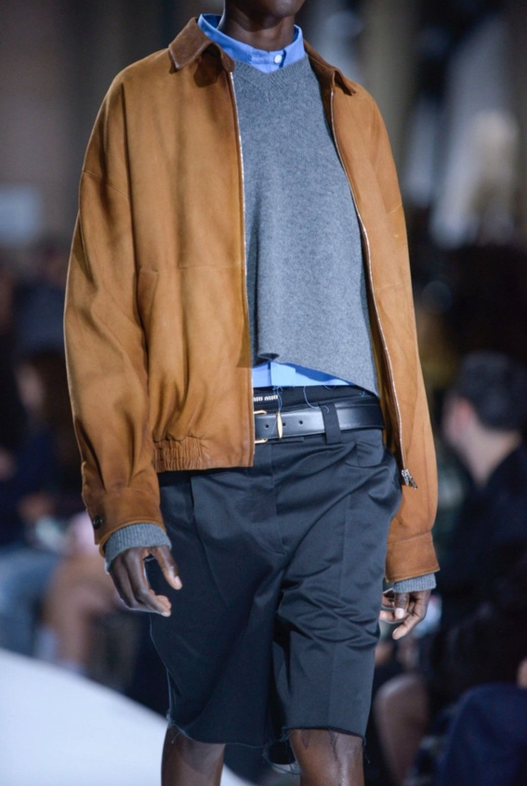 Miu Miu *NEW* MIU MIU SS2022 $1890 Cropped Logo Sweater runway wool Size M / US 6-8 / IT 42-44 - 3 Thumbnail