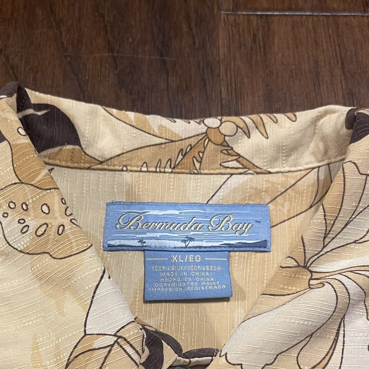 Silk Laundry Vintage Bermuda Bay Hawaiian Silk Camp Shirt Size US XL / EU 56 / 4 - 4 Thumbnail