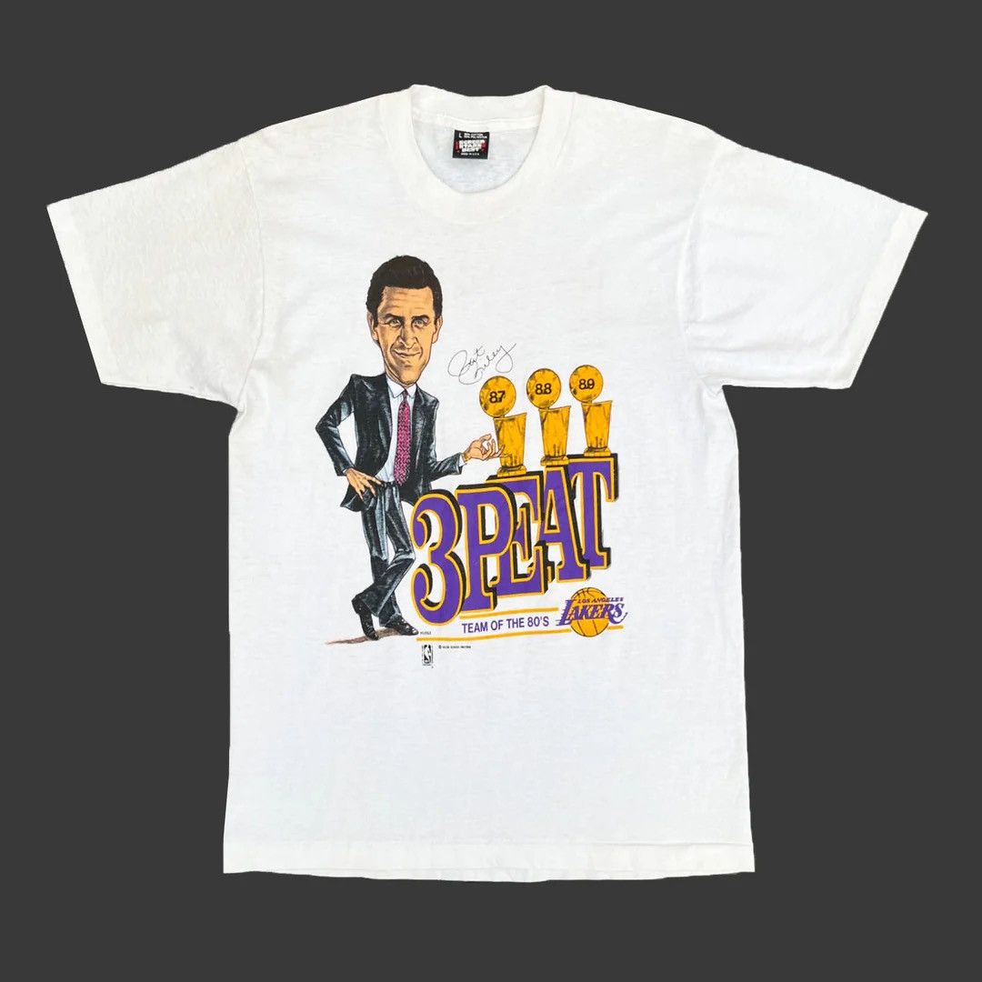 NBA × Vintage Los Angeles 1989 80s Vintage Pat Riley 3Peat NBA USA T-Shirt Size US L / EU 52-54 / 3 - 1 Thumbnail