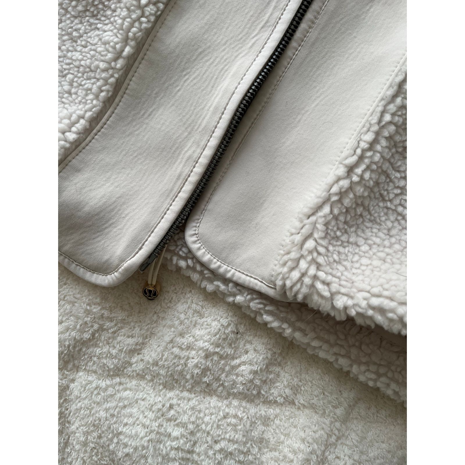 Lululemon Collarless Textured Fleece Full Zip size 10 Sherpa Size L / US 10 / IT 46 - 2 Thumbnail