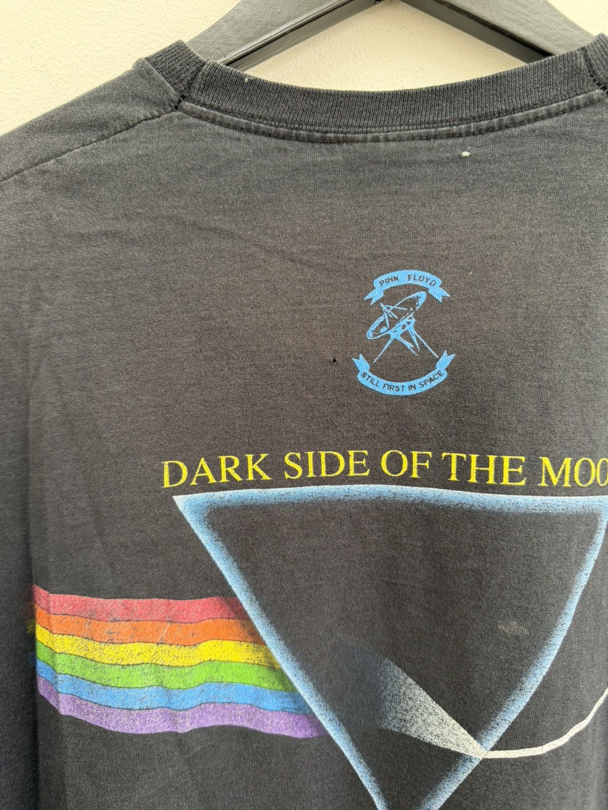 Band Tees Vintage 2000s Pink Floyd Band Tees T-Shirt Logo Y2K Size US M / EU 48-50 / 2 - 11 Thumbnail