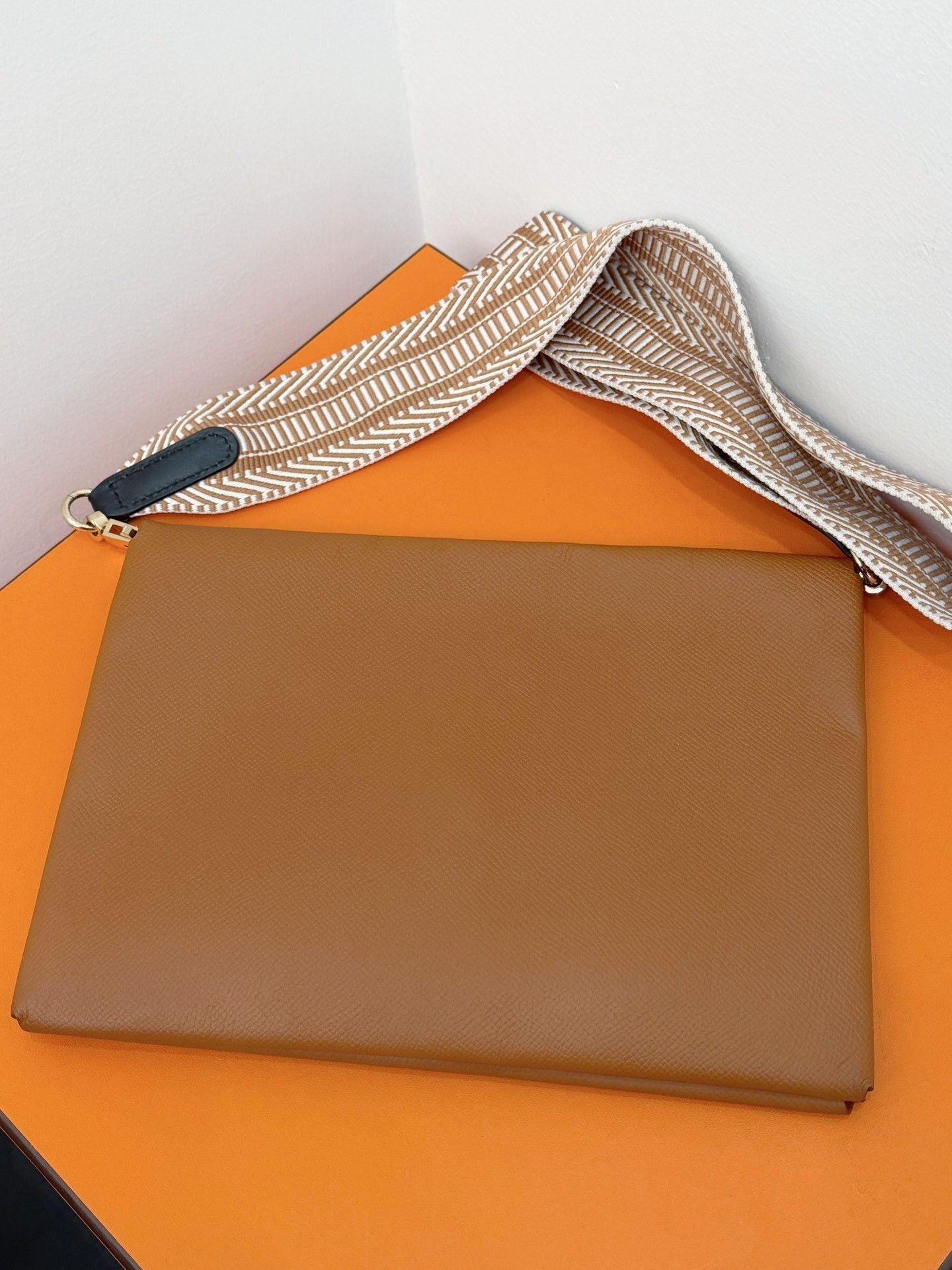 Hermes Hermes Calvi Large Envelope Clutch Size ONE SIZE - 1 Thumbnail