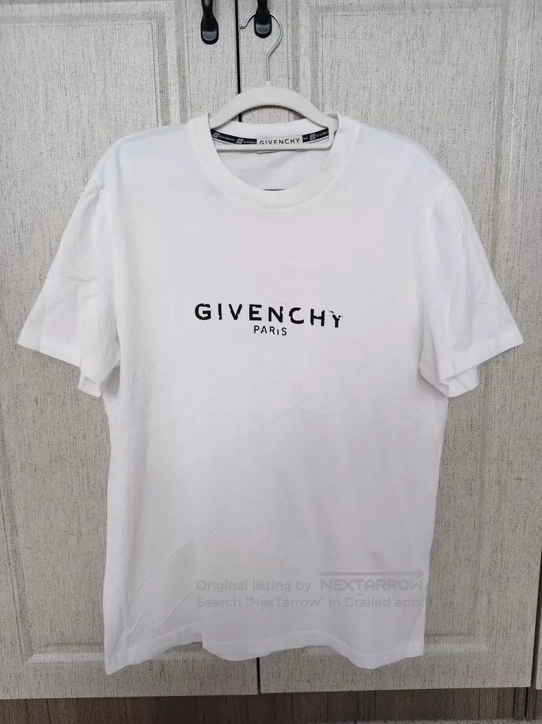 Givenchy Givenchy Distressed Letter Logo White Short Sleeve Size US M / EU 48-50 / 2 - 1 Thumbnail