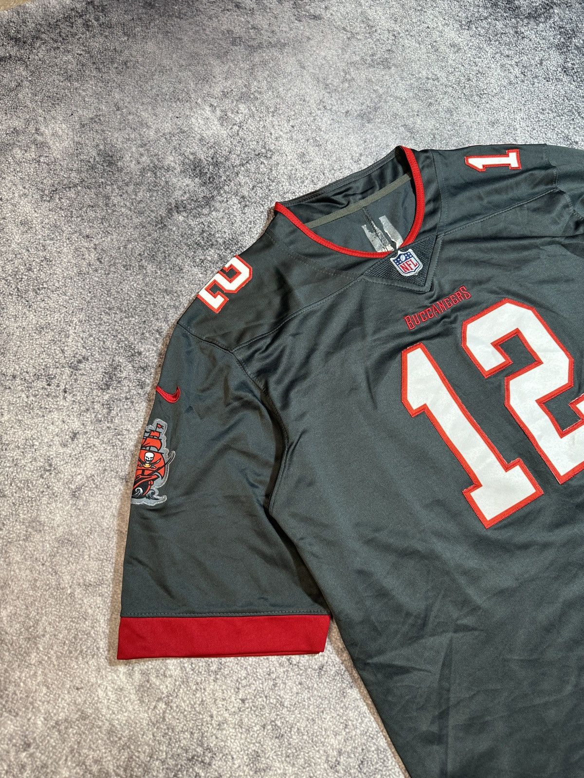 NFL × Nike NFL Nike Buccaneers Brady 12 Jersey Streetwear Rare USA XL Size US XL / EU 56 / 4 - 2 Thumbnail