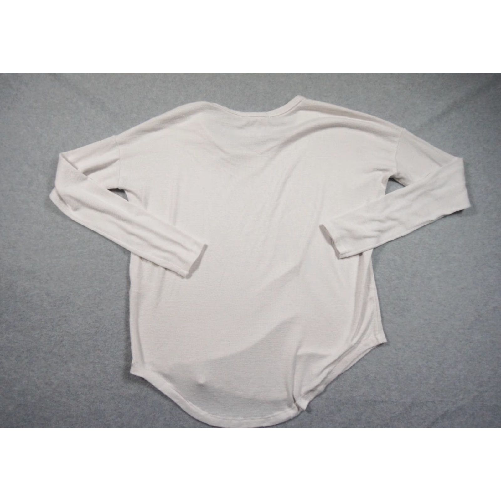 Rag & Bone Rag & Bone Shirt Womens XS White Relaxed Fit Long Sleeve Crewneck Ladies Tee Size XS / US 0-2 / IT 36-38 - 4 Thumbnail