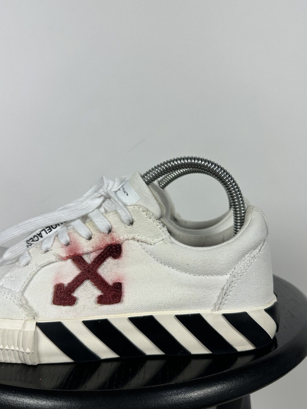 Off-White Off-White Vulcanized Virgil Abloh Low Top Sneakers Size US 7 / IT 37 - 13 Thumbnail