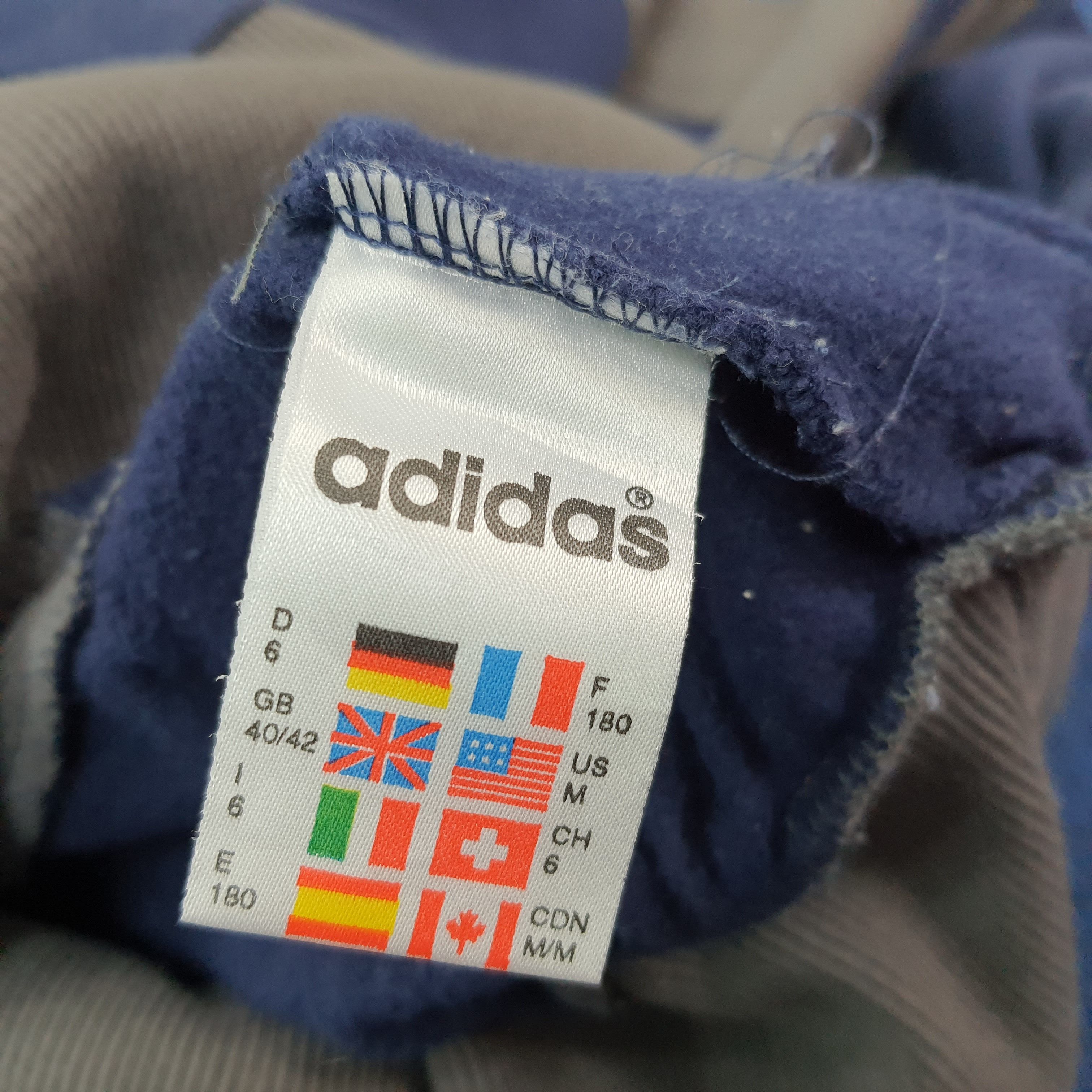 Adidas Vintage Adidas Three Stripes Retro Logo Sweatshirt C256N20 Size US M / EU 48-50 / 2 - 9 Thumbnail