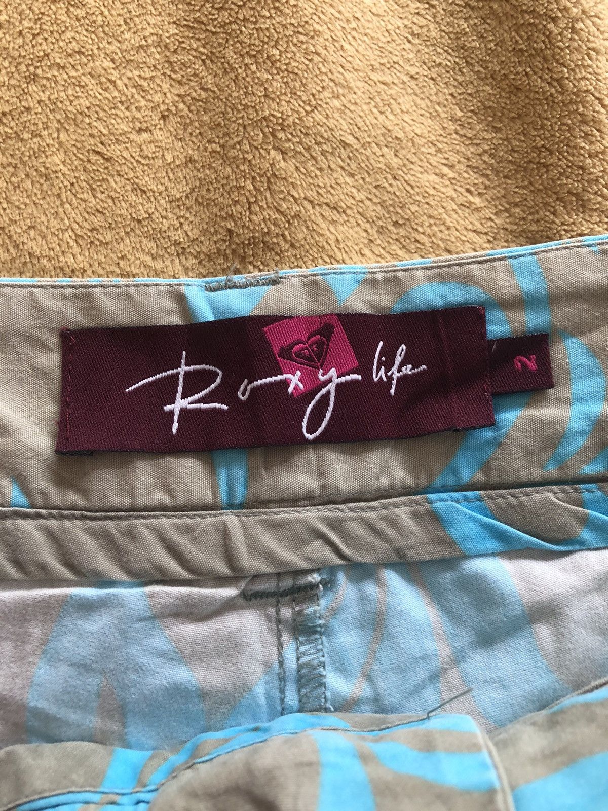 Vintage ROXY LIFE VINTAGE CLASSIC SHORTS Size US 28 / EU 44 - 3 Thumbnail